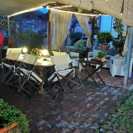 Holiday home Il Giardino Di Laura Mommio